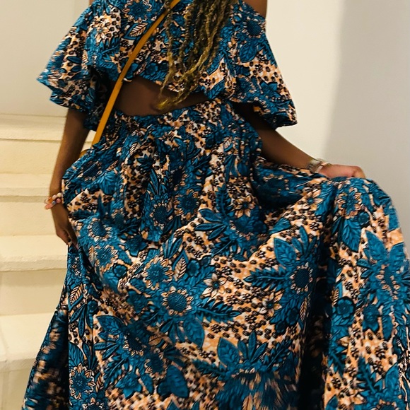 Two piece - top with long full skirt with two pockets. Ankara fabric. - Picture 1 of 3
